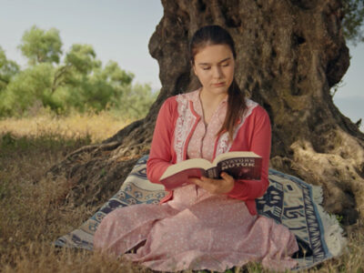 guler sabanci cumhuriyetimizin ikinci yuzyilinin kiz cocuklarinin kendi geleceklerini insa ettigi yuzyil olacagina inaniyoruz