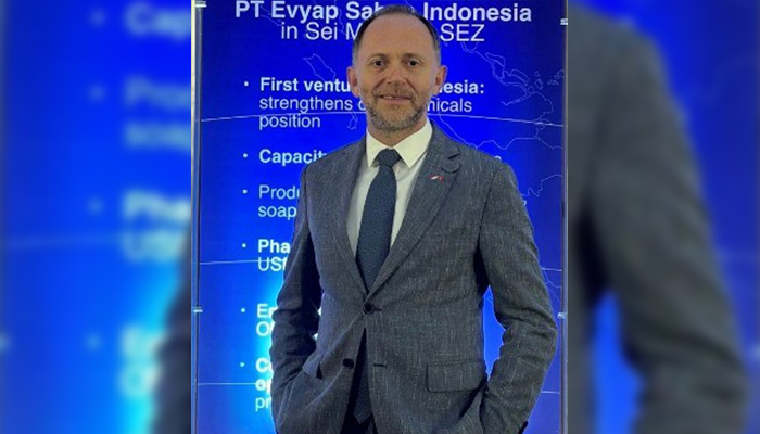 ekrem erdem
