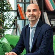 LC Waikiki’de Üst Ddüzey Atama 4 isma seyis