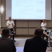 Yöneticiler Dikkat! Liderlik Yetkinlikleri Yeniden Tanımlanıyor 2 Dr. Emirhan Altunkaya